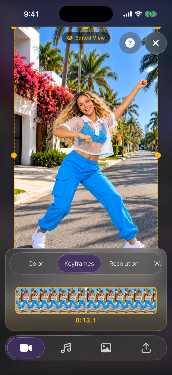ChoreoSync on iPhone: the editor on Keyframes, with the frame outlined and the filmstrip below